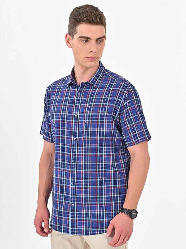 Indian Terrain Men's Regular Fit Half Sleeve Checkered Navy Shirt